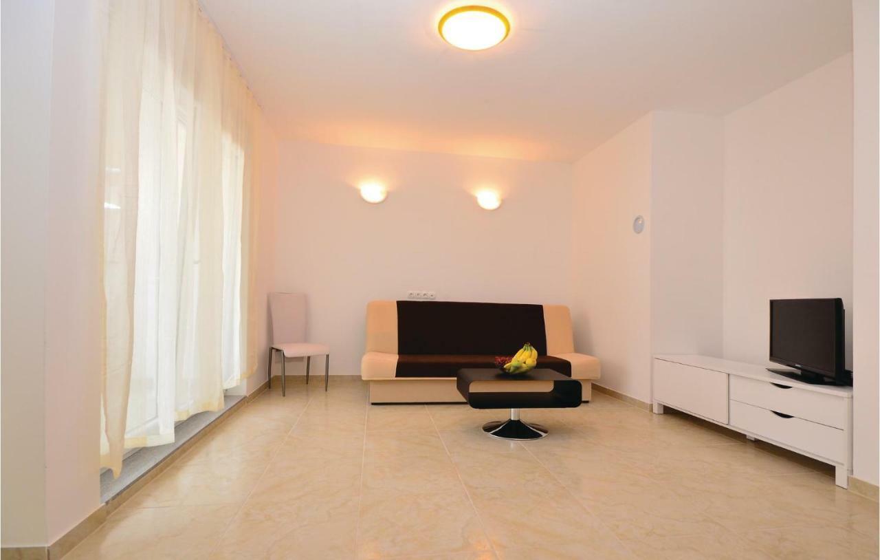 Apartment Mlasina-4 By Interhome Нин Экстерьер фото