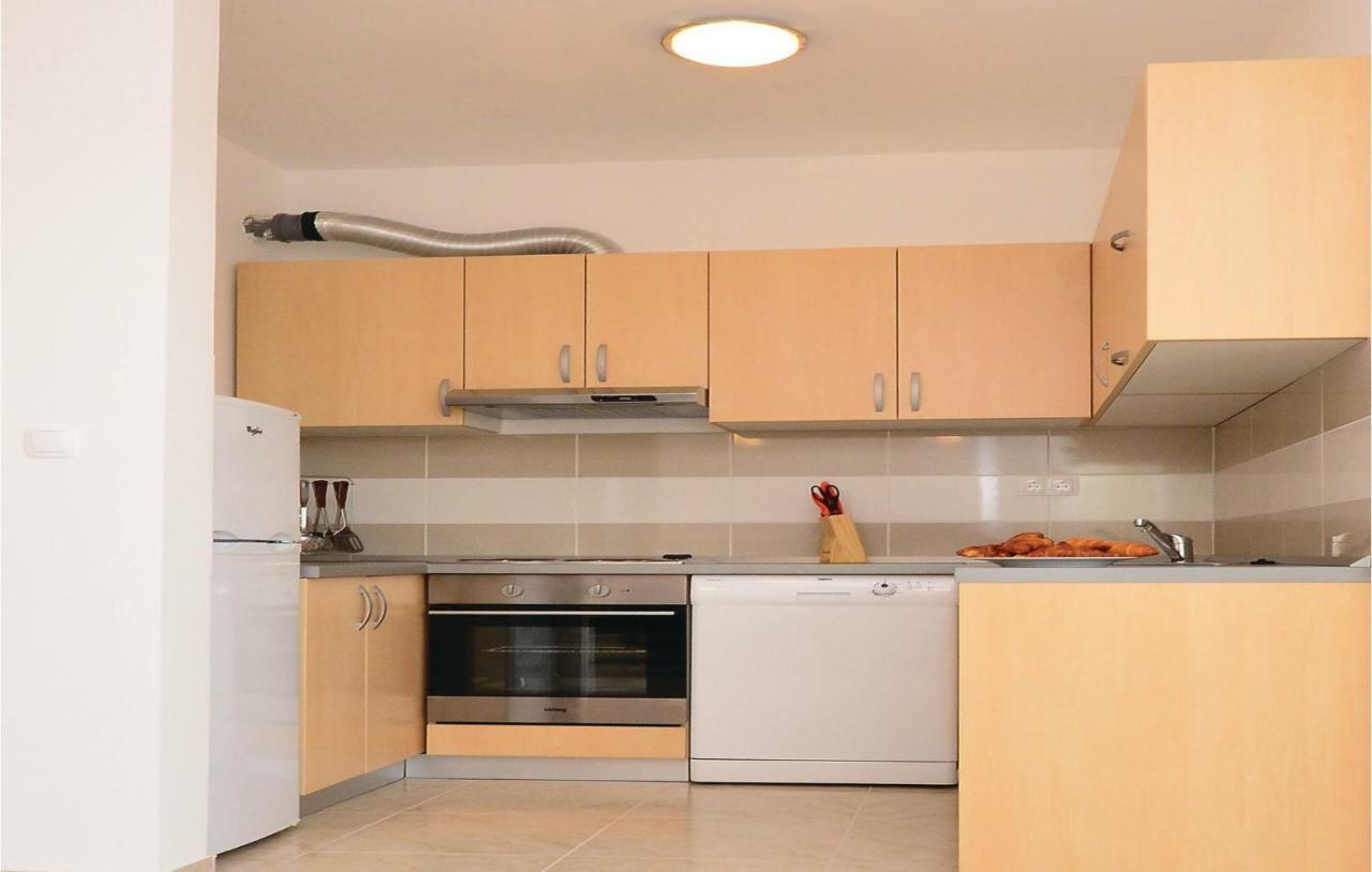 Apartment Mlasina-4 By Interhome Нин Экстерьер фото